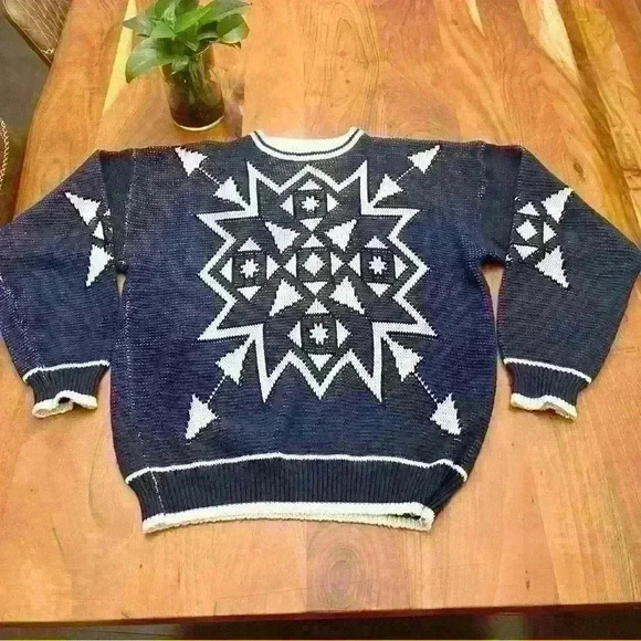 Vintage Oversized blue & white crew neck sweater/Jumper. - Picture 6 of 10